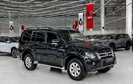 Mitsubishi Pajero IV, 2012 год, 2 389 000 рублей, 2 фотография