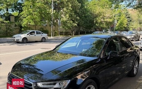 Audi A4, 2019 год, 2 650 000 рублей, 3 фотография