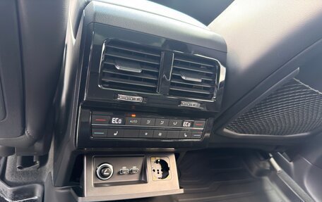 Volkswagen Touareg III, 2019 год, 5 700 000 рублей, 15 фотография