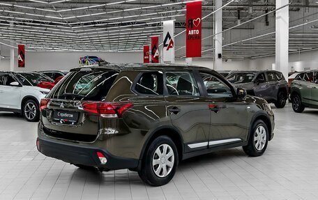 Mitsubishi Outlander III рестайлинг 3, 2019 год, 1 789 000 рублей, 3 фотография