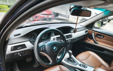 BMW 3 серия, 2010 год, 999 000 рублей, 9 фотография