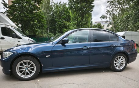 BMW 3 серия, 2010 год, 999 000 рублей, 2 фотография