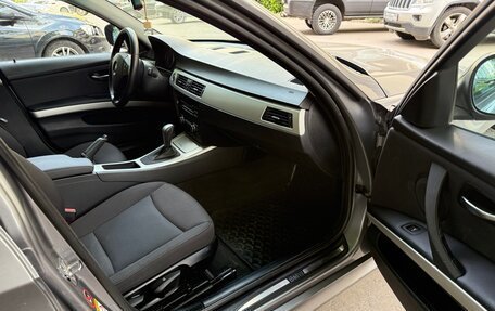BMW 3 серия, 2009 год, 950 000 рублей, 11 фотография