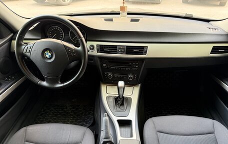 BMW 3 серия, 2009 год, 950 000 рублей, 12 фотография