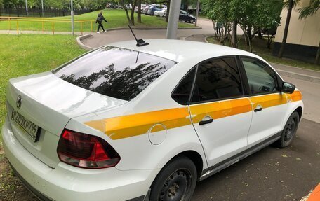 Volkswagen Polo VI (EU Market), 2018 год, 490 000 рублей, 2 фотография