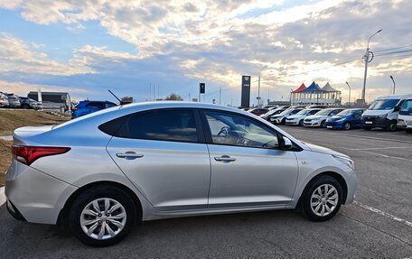 Hyundai Solaris II рестайлинг, 2017 год, 1 200 000 рублей, 2 фотография