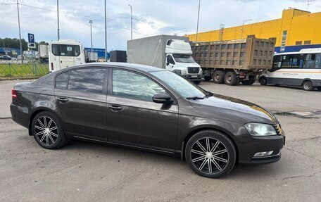 Volkswagen Passat B7, 2013 год, 940 000 рублей, 4 фотография