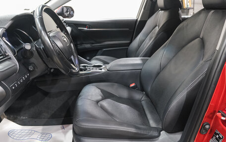 Toyota Camry, 2021 год, 3 829 000 рублей, 12 фотография