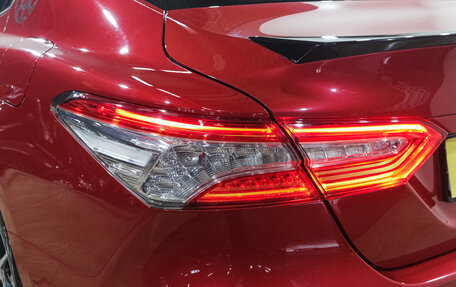 Toyota Camry, 2021 год, 3 829 000 рублей, 10 фотография