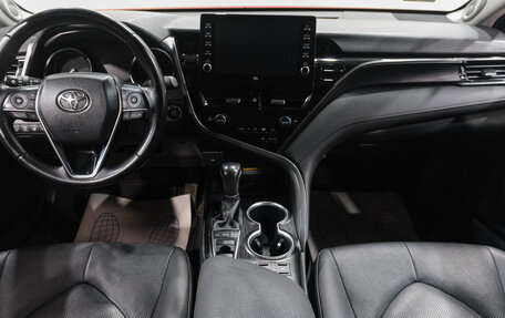Toyota Camry, 2021 год, 3 829 000 рублей, 17 фотография