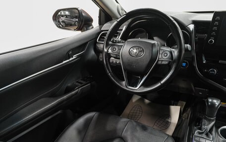 Toyota Camry, 2021 год, 3 829 000 рублей, 16 фотография