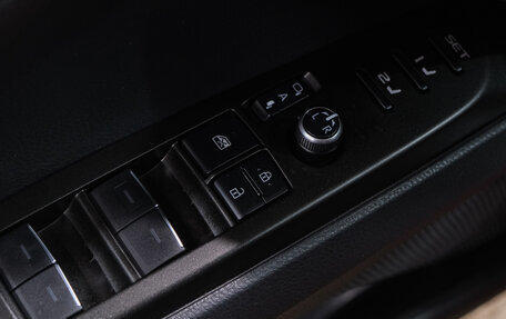 Toyota Camry, 2021 год, 3 829 000 рублей, 31 фотография