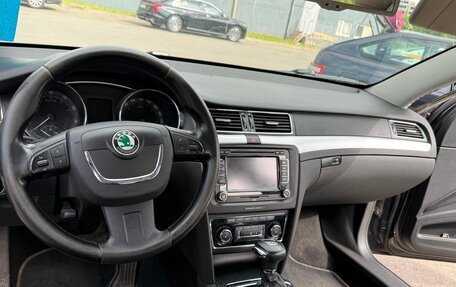 Skoda Superb III рестайлинг, 2010 год, 1 200 000 рублей, 7 фотография
