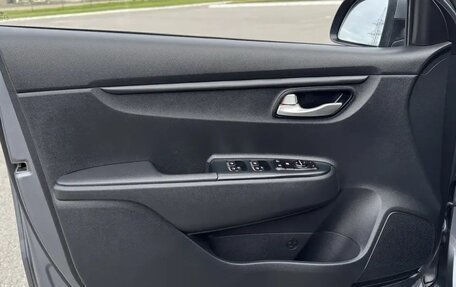KIA Rio IV, 2021 год, 1 877 000 рублей, 11 фотография