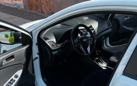 Hyundai Solaris II рестайлинг, 2014 год, 1 150 000 рублей, 20 фотография