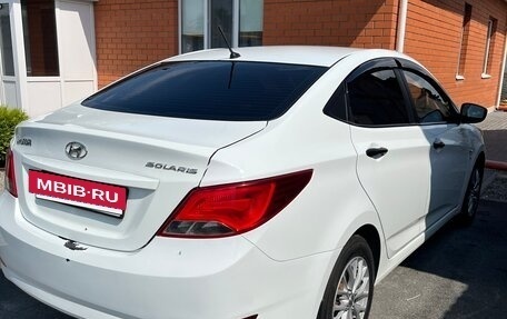 Hyundai Solaris II рестайлинг, 2014 год, 1 150 000 рублей, 5 фотография