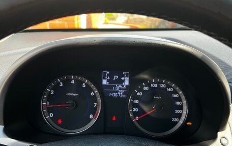 Hyundai Solaris II рестайлинг, 2014 год, 1 150 000 рублей, 26 фотография
