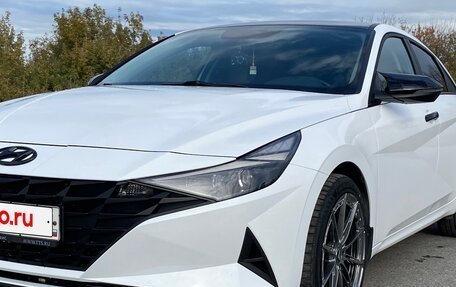 Hyundai Elantra, 2021 год, 2 650 000 рублей, 12 фотография