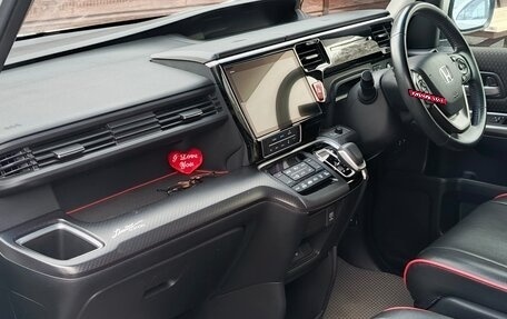 Honda Stepwgn IV, 2018 год, 2 950 000 рублей, 9 фотография