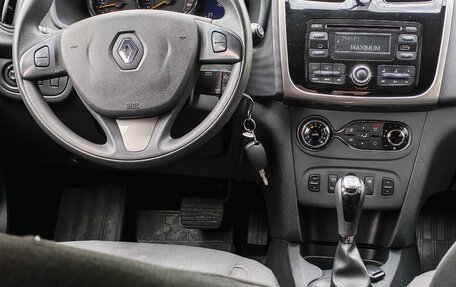 Renault Sandero II рестайлинг, 2017 год, 890 000 рублей, 13 фотография