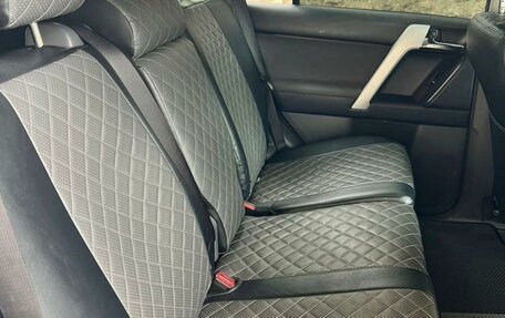 Toyota Land Cruiser Prado 150 рестайлинг 2, 2011 год, 2 700 000 рублей, 7 фотография
