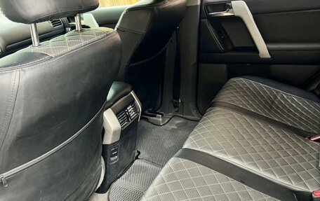 Toyota Land Cruiser Prado 150 рестайлинг 2, 2011 год, 2 700 000 рублей, 9 фотография