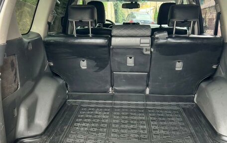 Toyota Land Cruiser Prado 150 рестайлинг 2, 2011 год, 2 700 000 рублей, 8 фотография