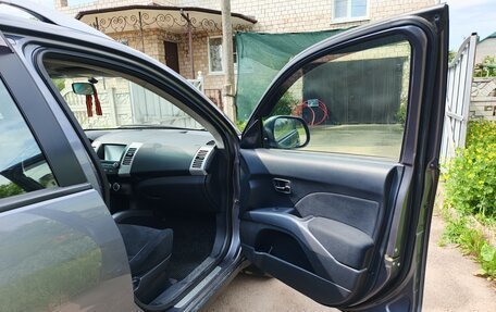 Mitsubishi Outlander III рестайлинг 3, 2008 год, 1 050 000 рублей, 6 фотография