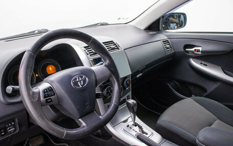 Toyota Corolla, 2011 год, 820 000 рублей, 10 фотография