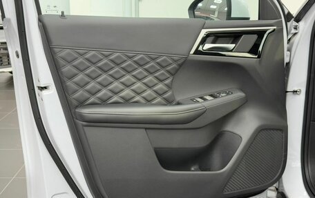 Mitsubishi Outlander, 2022 год, 4 250 000 рублей, 9 фотография