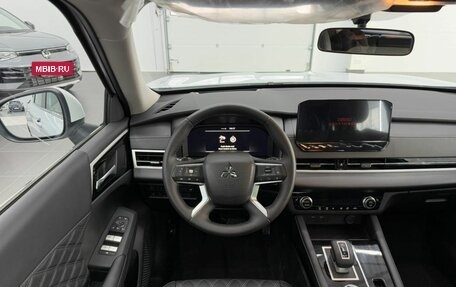 Mitsubishi Outlander, 2022 год, 4 250 000 рублей, 19 фотография
