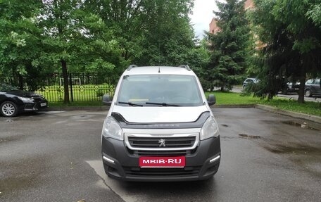 Peugeot Partner II рестайлинг 2, 2021 год, 1 000 000 рублей, 1 фотография