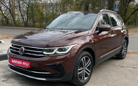 Volkswagen Tiguan II, 2021 год, 3 900 000 рублей, 4 фотография