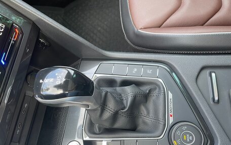 Volkswagen Tiguan II, 2021 год, 3 900 000 рублей, 38 фотография