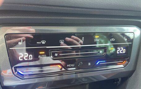 Volkswagen Tiguan II, 2021 год, 3 900 000 рублей, 37 фотография