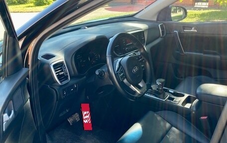 KIA Sportage IV рестайлинг, 2021 год, 2 390 000 рублей, 8 фотография