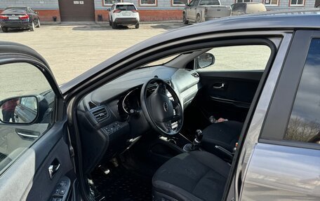 KIA Rio III рестайлинг, 2011 год, 689 000 рублей, 3 фотография