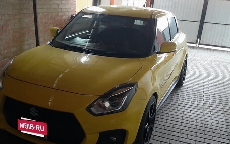 Suzuki Swift V, 2023 год, 1 750 000 рублей, 2 фотография