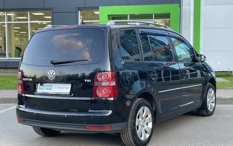 Volkswagen Touran III, 2008 год, 500 000 рублей, 5 фотография