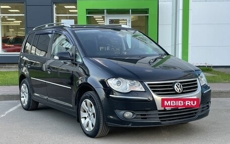 Volkswagen Touran III, 2008 год, 500 000 рублей, 3 фотография