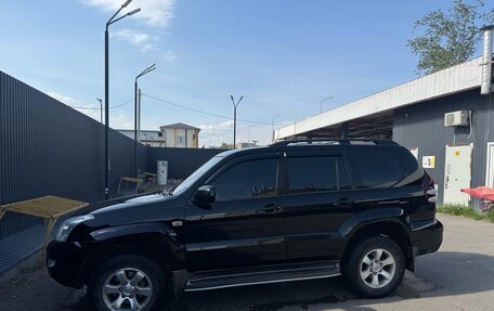 Toyota Land Cruiser Prado 120 рестайлинг, 2005 год, 1 650 000 рублей, 2 фотография