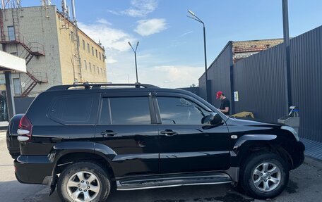 Toyota Land Cruiser Prado 120 рестайлинг, 2005 год, 1 650 000 рублей, 3 фотография