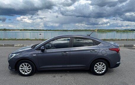 Hyundai Solaris II рестайлинг, 2021 год, 1 930 000 рублей, 8 фотография