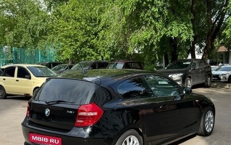 BMW 1 серия, 2011 год, 800 000 рублей, 4 фотография