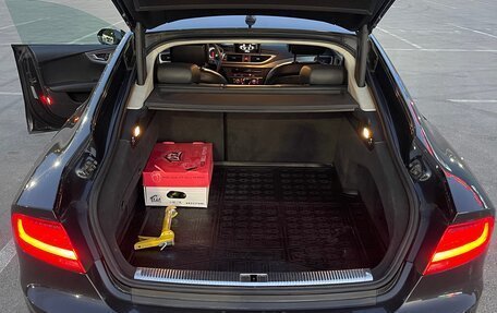 Audi A7, 2010 год, 1 900 000 рублей, 19 фотография