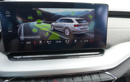 Skoda Octavia IV, 2022 год, 3 700 000 рублей, 16 фотография