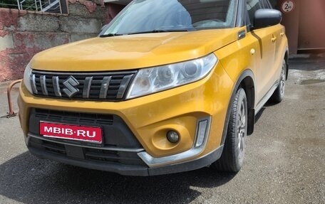 Suzuki Vitara II рестайлинг, 2021 год, 2 350 000 рублей, 1 фотография