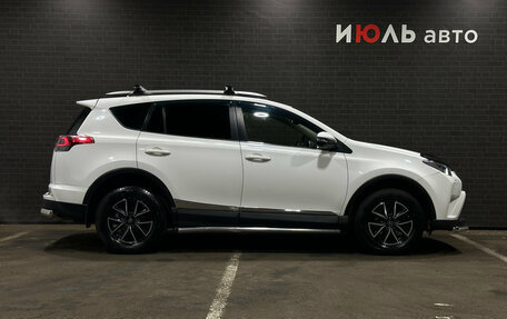Toyota RAV4, 2015 год, 2 150 000 рублей, 4 фотография