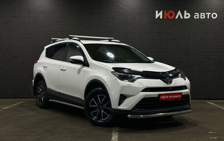 Toyota RAV4, 2015 год, 2 150 000 рублей, 3 фотография