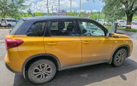 Suzuki Vitara II рестайлинг, 2021 год, 2 350 000 рублей, 6 фотография